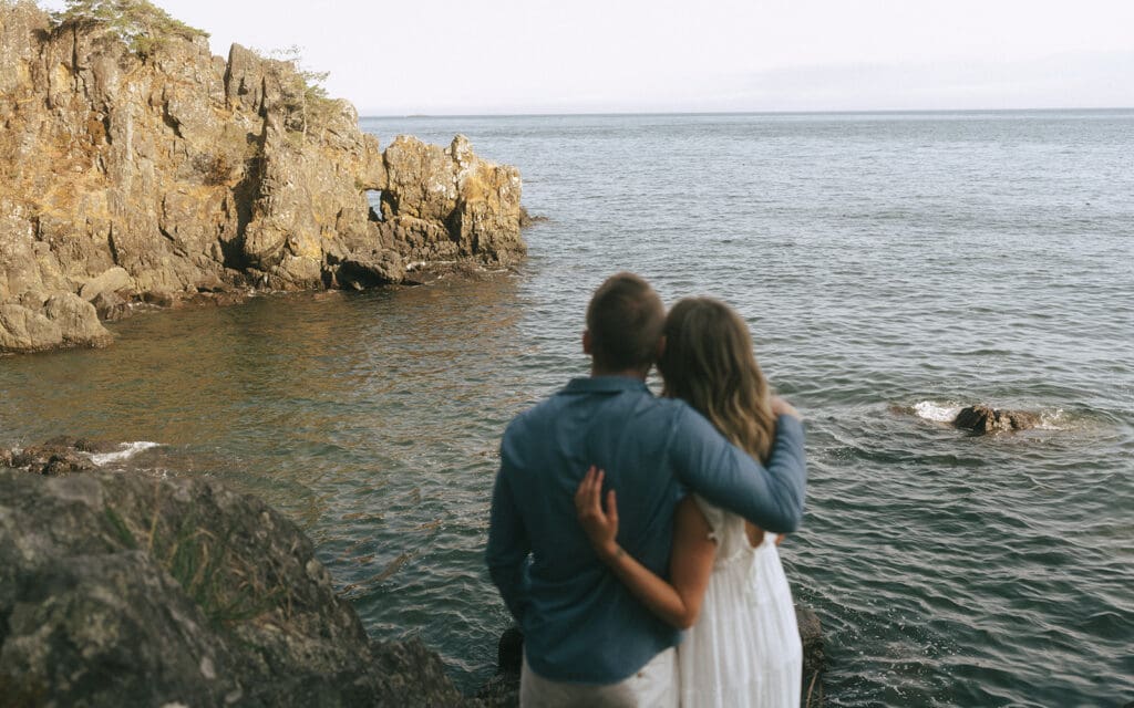 Best Vancouver Island Engagement Photo Locations by Taylor Dawning Photography