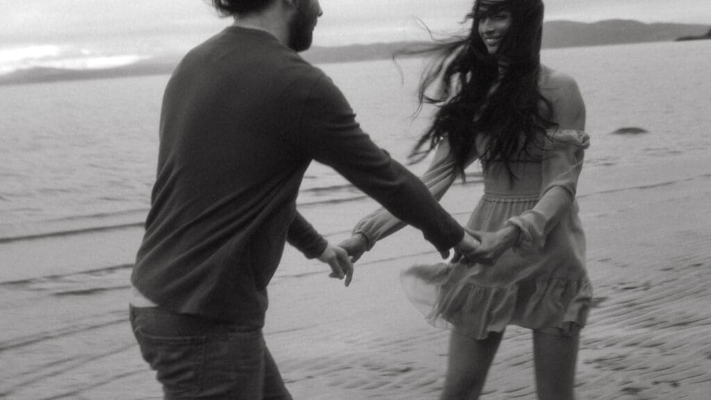 vancouver island engagement photos taken along the shoreline at a local park 